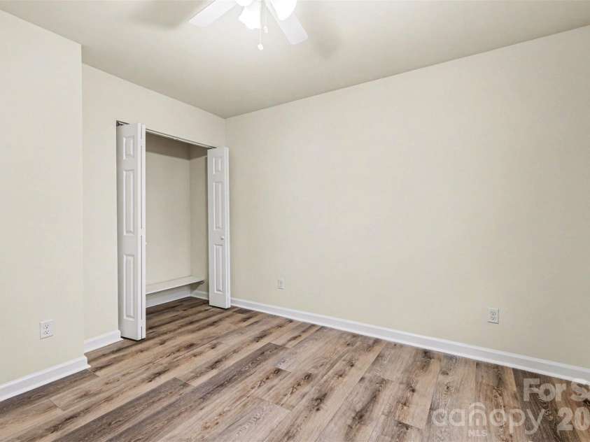 7515 Woodknoll Drive, Charlotte, NC 28217.  MLS# CAR4350241, YatesRealty ID 10150. 