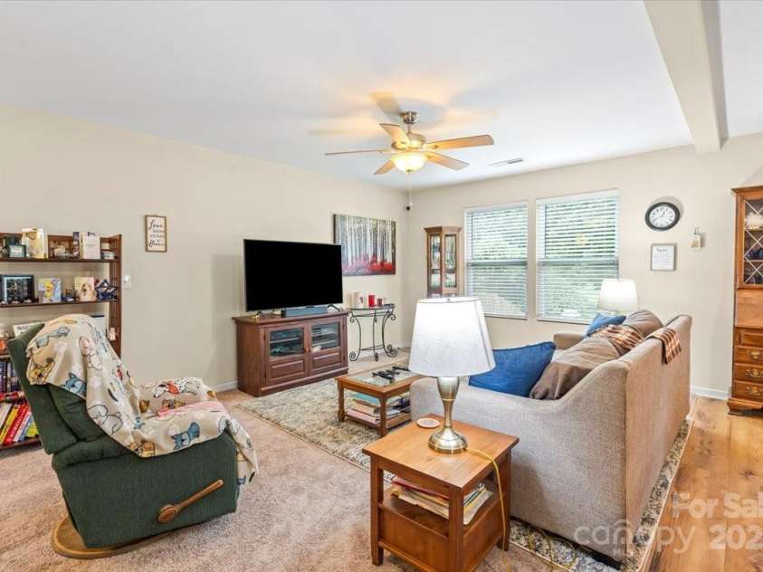 1021 Joselynn Drive, Gastonia, NC 28054.  MLS# CAR4290496, YatesRealty ID 10151. 