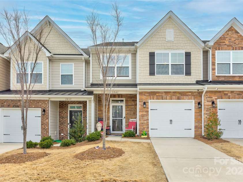 3941 Rothwood Lane, Harrisburg, NC 28075.  MLS# CAR4231989, YatesRealty ID 10152. Lovely townhome including lawn maintenance