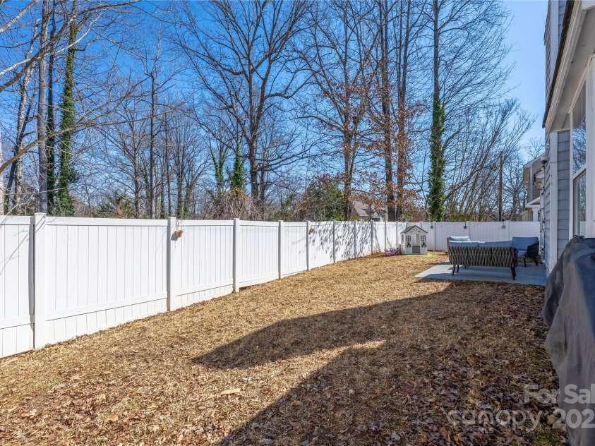 5616 Ebley Lane, Charlotte, NC 28227.  MLS# CAR4233417, YatesRealty ID 10154. 
