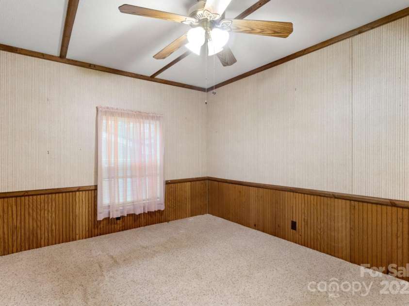 1138 Stateline Road, Lake Wylie, SC 29710.  MLS# CAR4237150, YatesRealty ID 10155. Secondary Bedroom