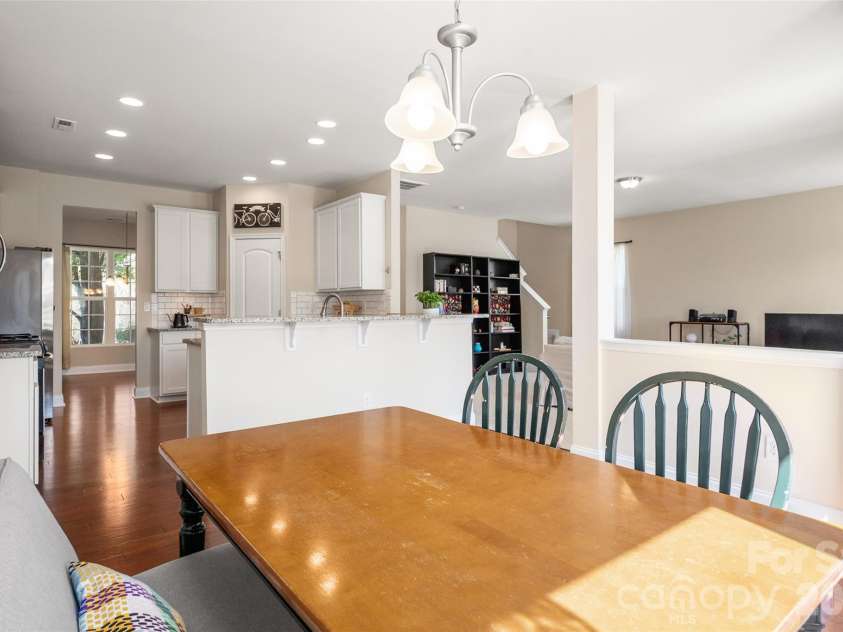 3702 Exbury Gardens Drive, Waxhaw, NC 28173.  MLS# CAR4357764, YatesRealty ID 10155. 