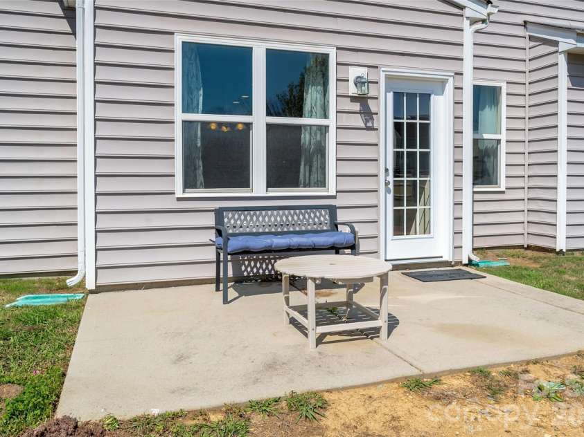 3702 Exbury Gardens Drive, Waxhaw, NC 28173.  MLS# CAR4357764, YatesRealty ID 10155. 