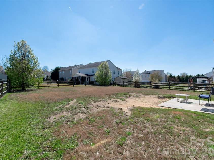 3702 Exbury Gardens Drive, Waxhaw, NC 28173.  MLS# CAR4357764, YatesRealty ID 10155. 