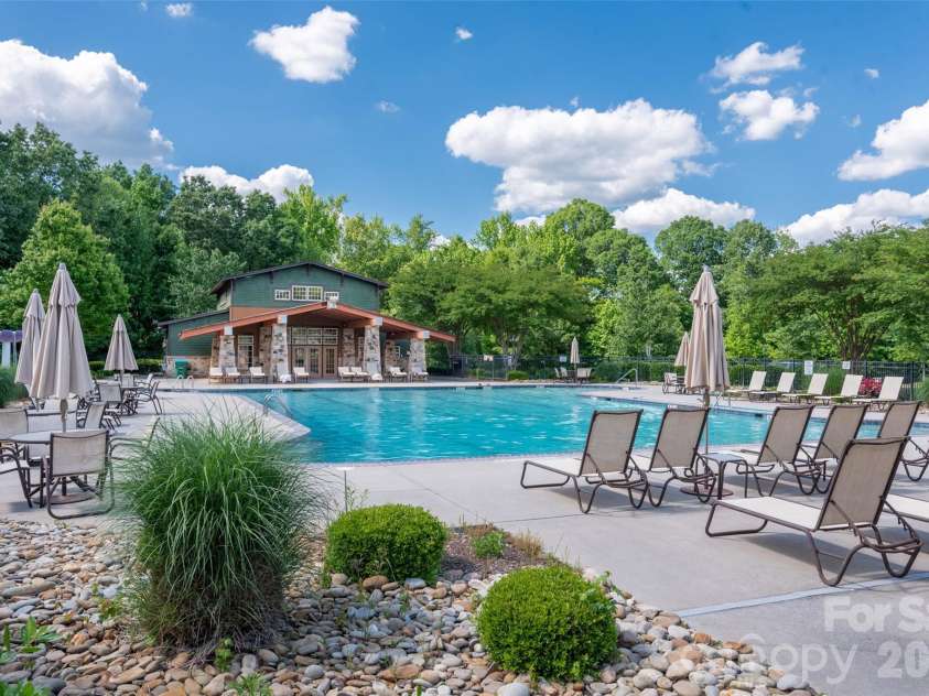 3702 Exbury Gardens Drive, Waxhaw, NC 28173.  MLS# CAR4357764, YatesRealty ID 10155. 