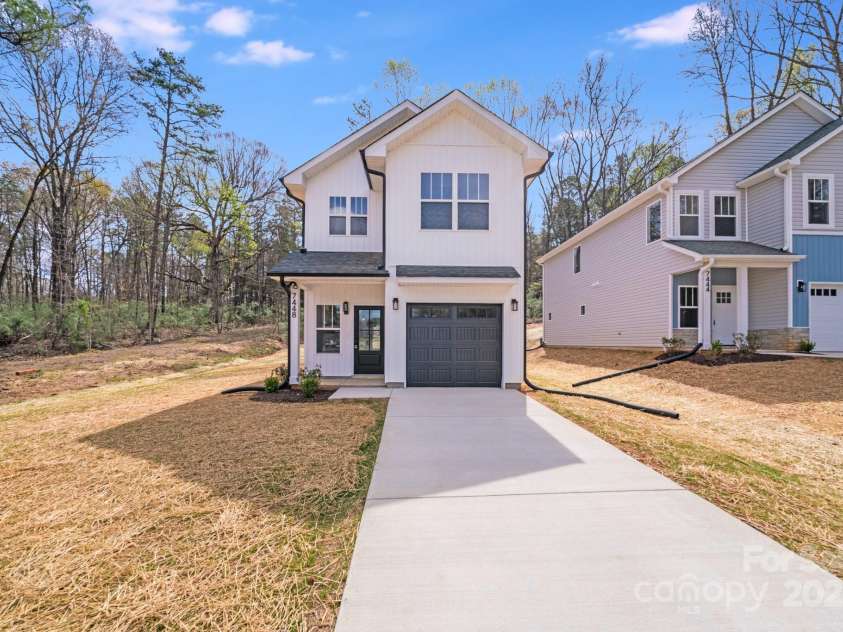 7448 Malabar Road, Huntersville, NC 28078.  MLS# CAR4239616, YatesRealty ID 10156. 