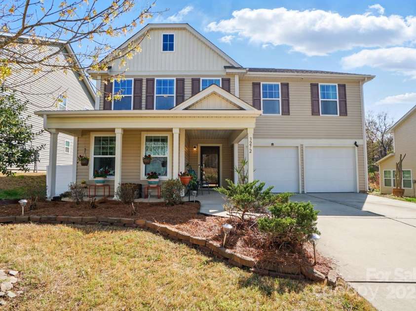 3272 Saddlebrook Drive, Midland, NC 28107.  MLS# CAR4238749, YatesRealty ID 10157. 
