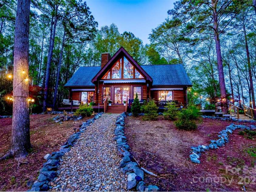 242 Morninglow Drive, Winnsboro, SC 29180.  MLS# CAR4242338, YatesRealty ID 10159. 