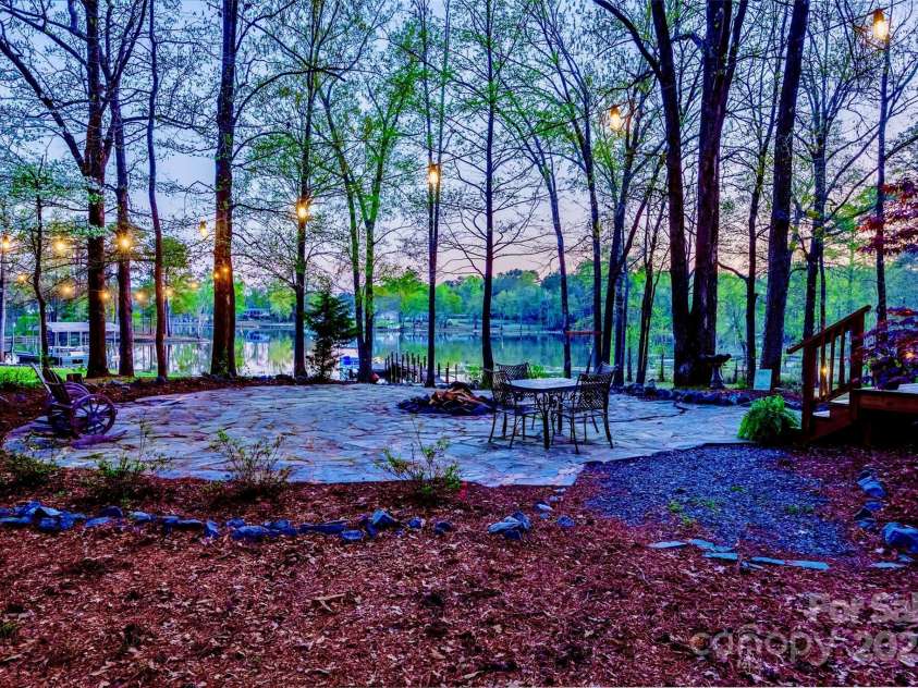 242 Morninglow Drive, Winnsboro, SC 29180.  MLS# CAR4242338, YatesRealty ID 10159. 