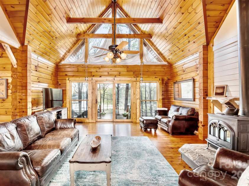 242 Morninglow Drive, Winnsboro, SC 29180.  MLS# CAR4242338, YatesRealty ID 10159. 