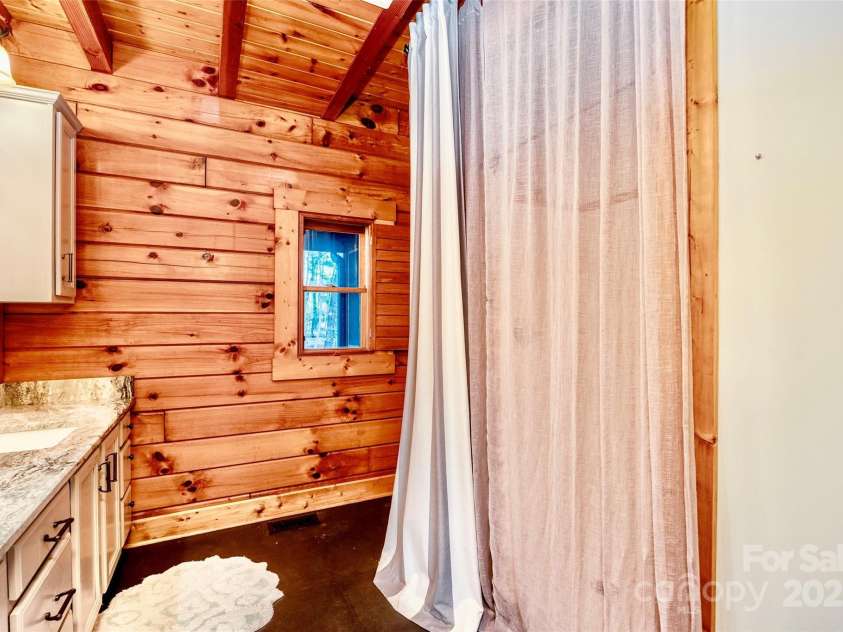 242 Morninglow Drive, Winnsboro, SC 29180.  MLS# CAR4242338, YatesRealty ID 10159. 