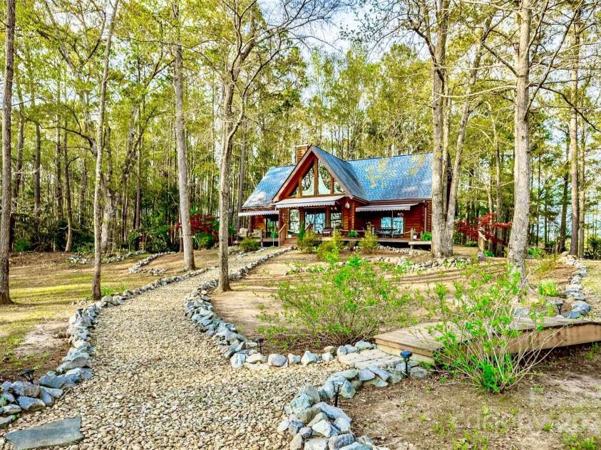 242 Morninglow Drive, Winnsboro, SC 29180.  MLS# CAR4242338, YatesRealty ID 10159. 