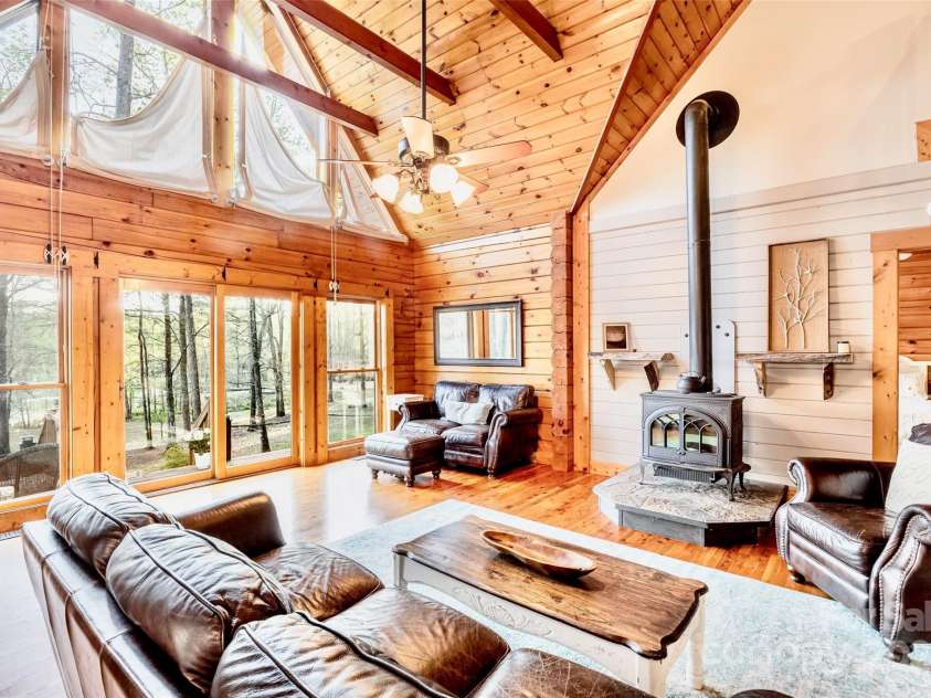 242 Morninglow Drive, Winnsboro, SC 29180.  MLS# CAR4242338, YatesRealty ID 10159. 