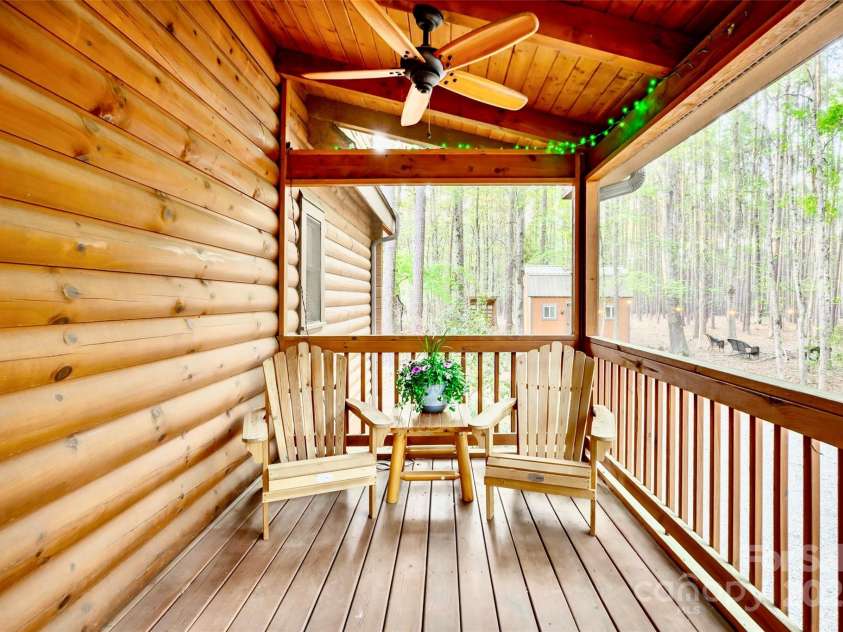 242 Morninglow Drive, Winnsboro, SC 29180.  MLS# CAR4242338, YatesRealty ID 10159. 