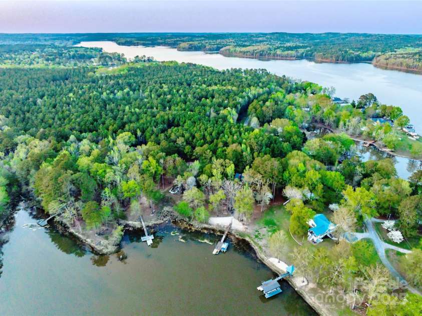 242 Morninglow Drive, Winnsboro, SC 29180.  MLS# CAR4242338, YatesRealty ID 10159. 