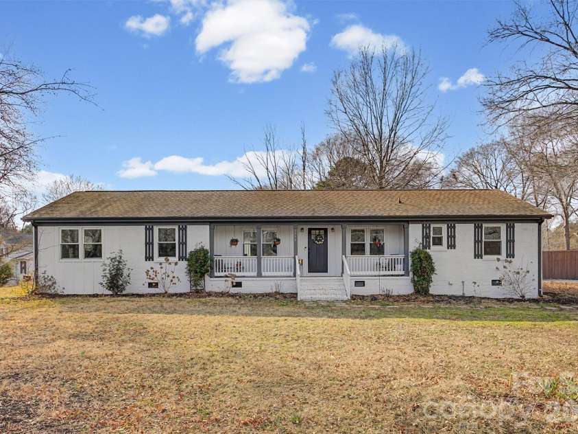3790 Rogers Circle, Rock Hill, SC 29730.  MLS# CAR4349360, YatesRealty ID 10159. 