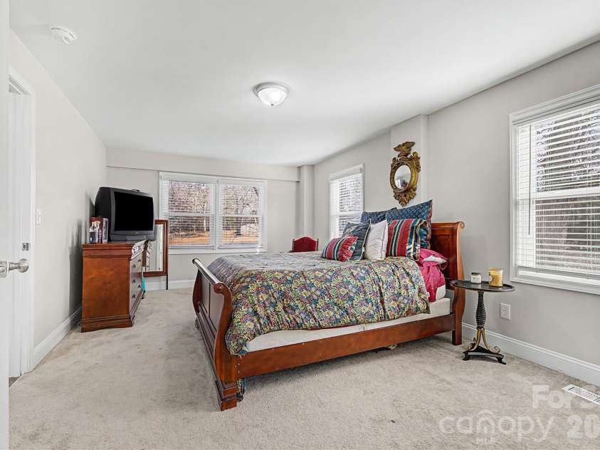 3790 Rogers Circle, Rock Hill, SC 29730.  MLS# CAR4349360, YatesRealty ID 10159. 