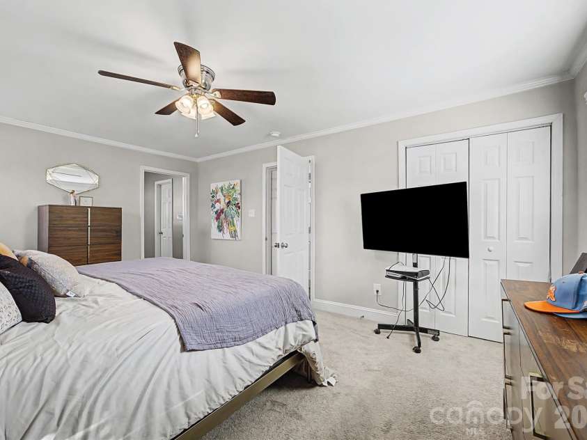 3790 Rogers Circle, Rock Hill, SC 29730.  MLS# CAR4349360, YatesRealty ID 10159. 