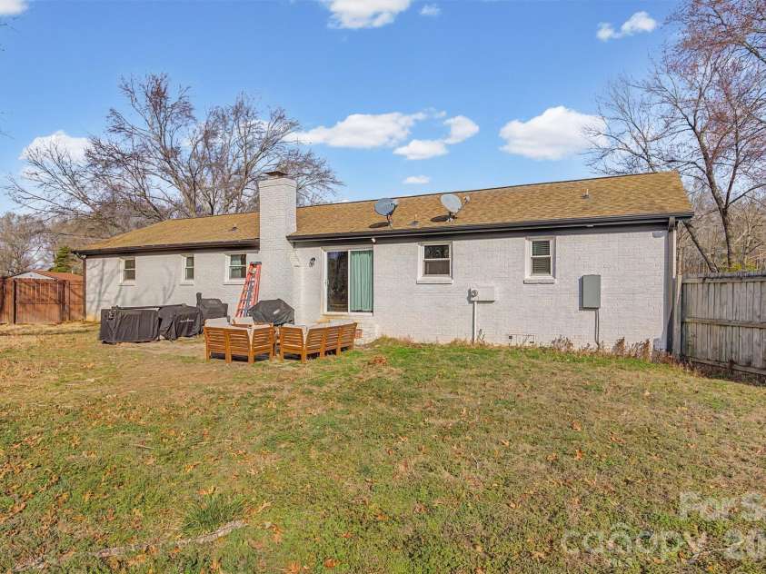 3790 Rogers Circle, Rock Hill, SC 29730.  MLS# CAR4349360, YatesRealty ID 10159. 