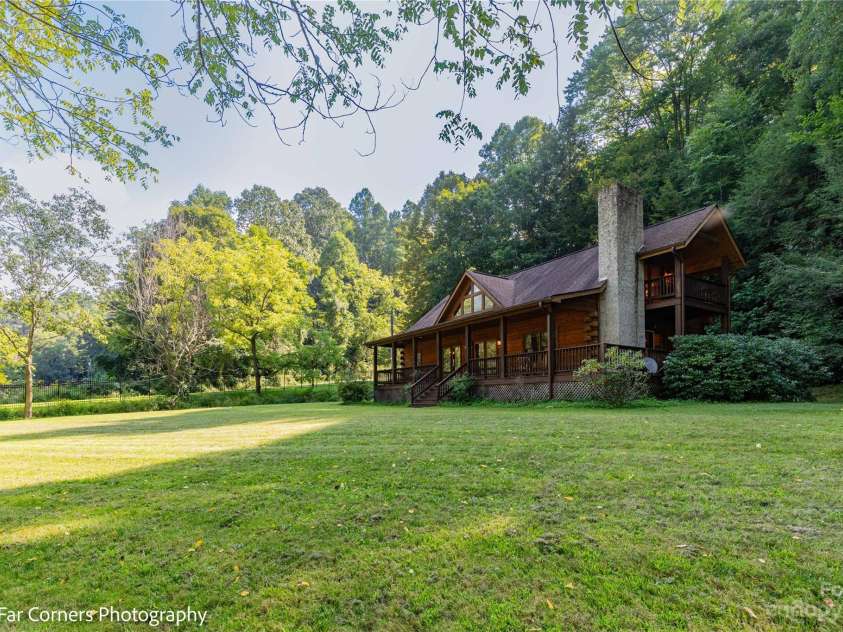 228 Chestnut Mountain Road, Canton, NC 28716.  MLS# CAR4056092, YatesRealty ID 1016. 