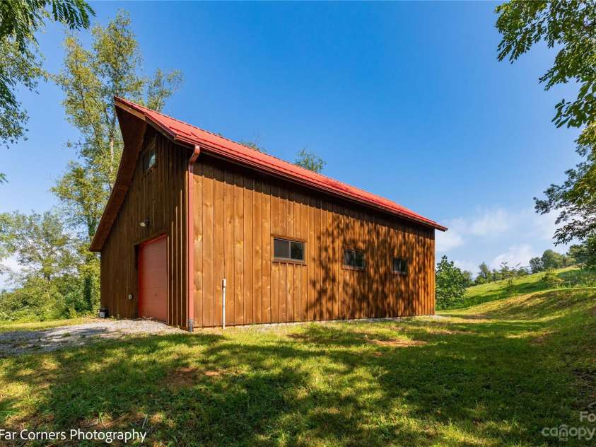 228 Chestnut Mountain Road, Canton, NC 28716.  MLS# CAR4056092, YatesRealty ID 1016. 