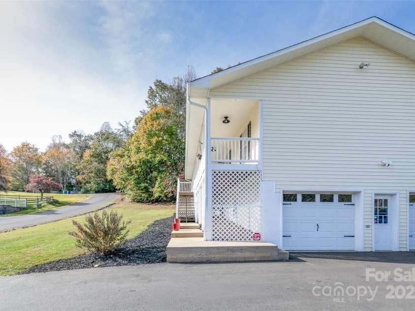 3 Carissa Drive, Weaverville, NC 28787.  MLS# CAR4315634, YatesRealty ID 1016. 