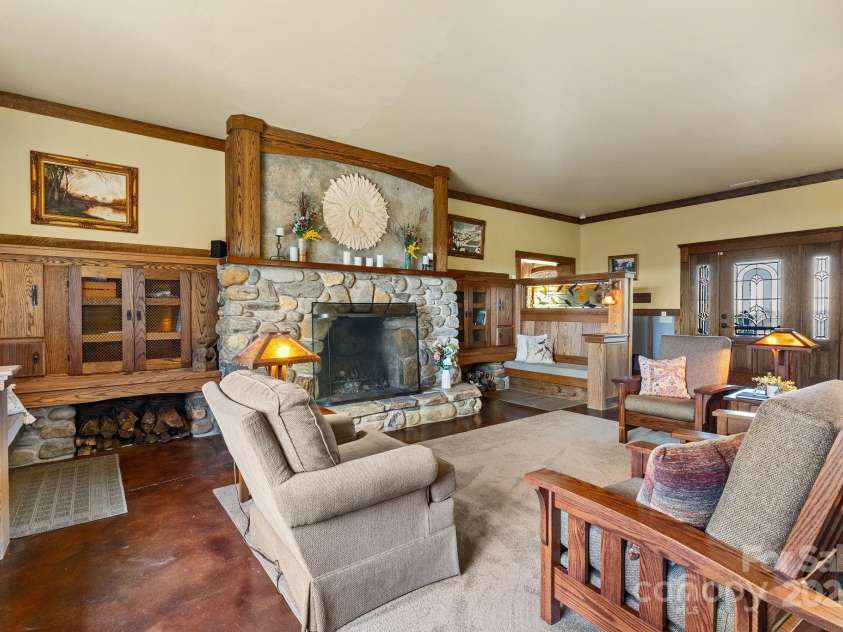 111 Flora Rose Trail, Asheville, NC 28803.  MLS# CAR4239614, YatesRealty ID 10160. 