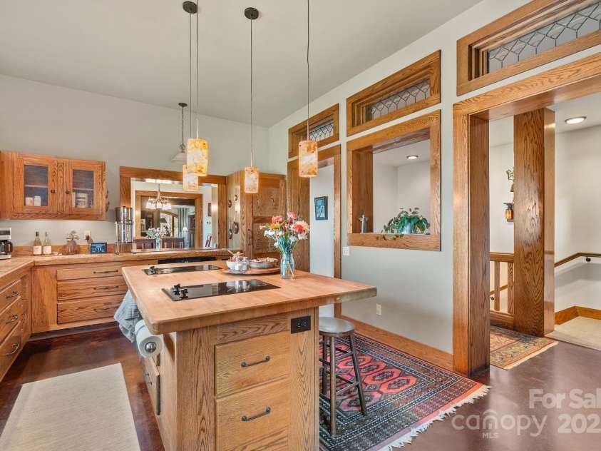 111 Flora Rose Trail, Asheville, NC 28803.  MLS# CAR4239614, YatesRealty ID 10160. Wow kitchen