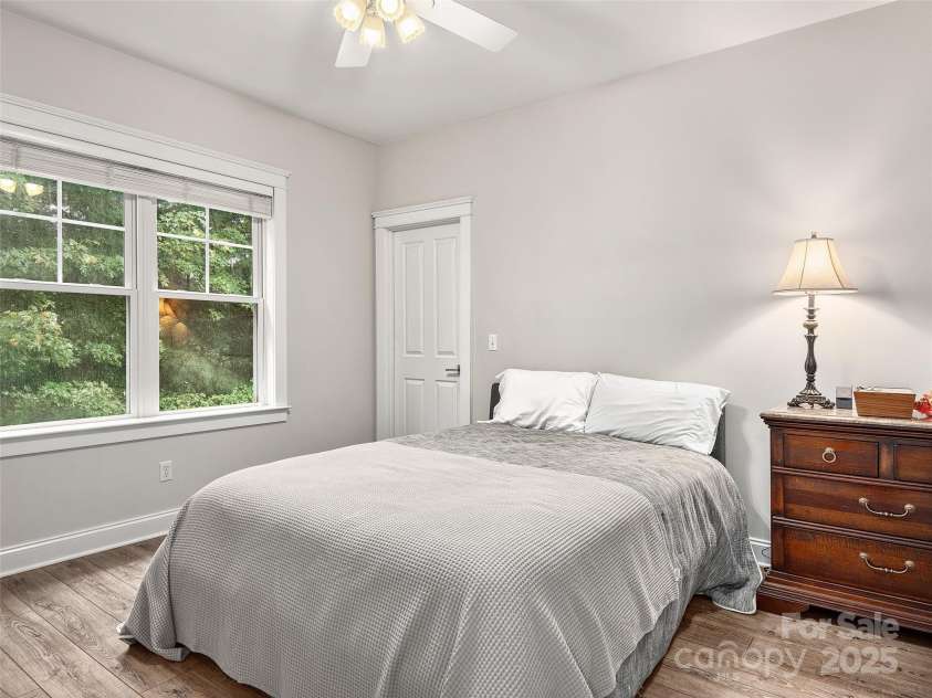 104 Red Cedar Lane, Asheville, NC 28803.  MLS# CAR4249248, YatesRealty ID 10161. 