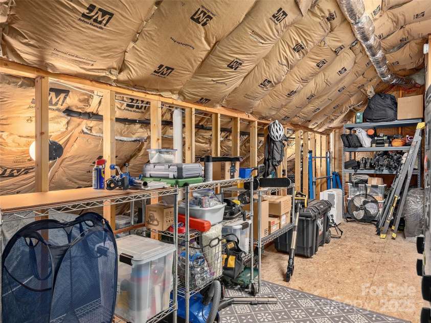 104 Red Cedar Lane, Asheville, NC 28803.  MLS# CAR4249248, YatesRealty ID 10161. 