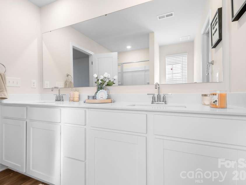 2326 Trollinger Drive, Catawba, NC 28609.  MLS# CAR4357453, YatesRealty ID 10162. 