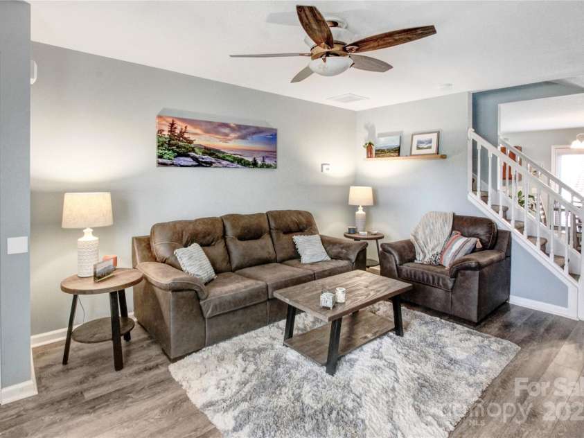 66 Yorktown Circle, Fletcher, NC 28732.  MLS# CAR4250755, YatesRealty ID 10162. 