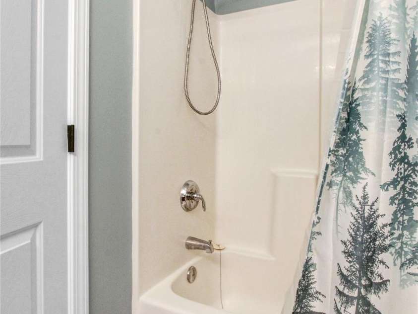 66 Yorktown Circle, Fletcher, NC 28732.  MLS# CAR4250755, YatesRealty ID 10162. 