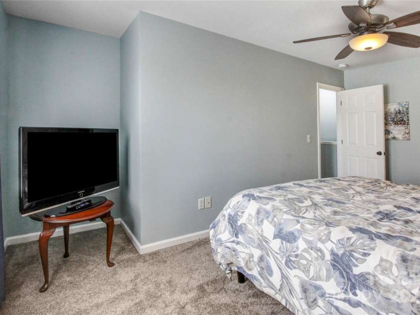 66 Yorktown Circle, Fletcher, NC 28732.  MLS# CAR4250755, YatesRealty ID 10162. 
