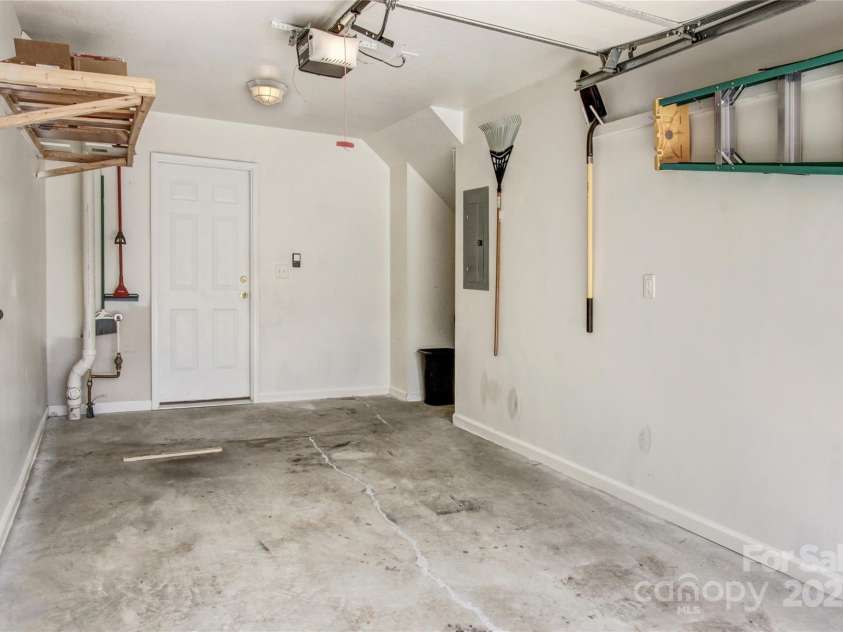 66 Yorktown Circle, Fletcher, NC 28732.  MLS# CAR4250755, YatesRealty ID 10162. 