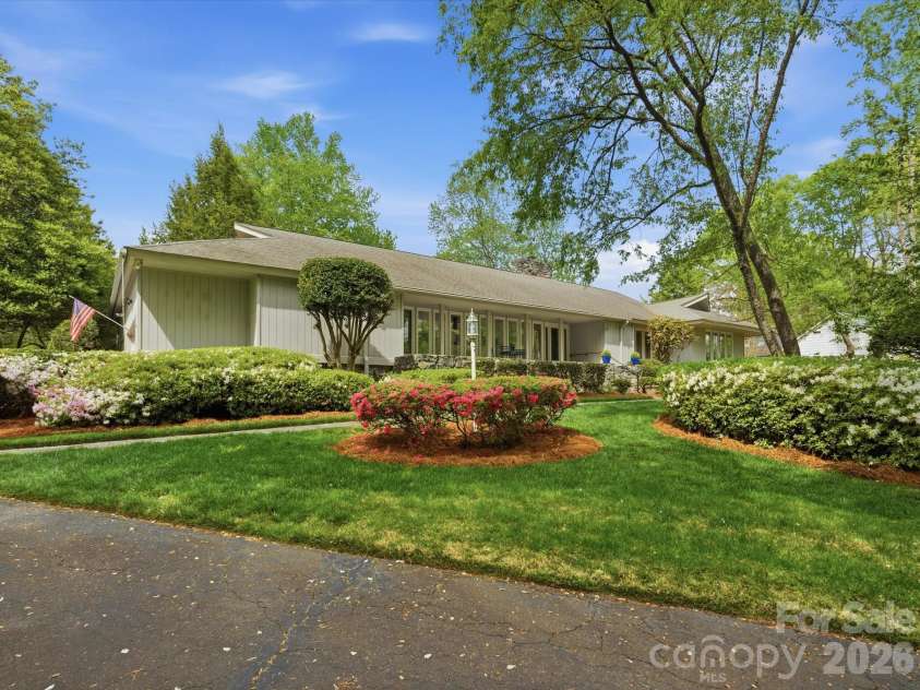 3713 Eaglebrook Drive, Gastonia, NC 28056.  MLS# CAR4367079, YatesRealty ID 10164. 