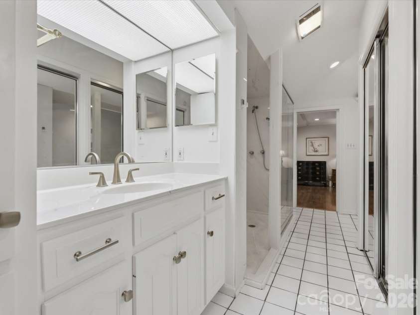 3713 Eaglebrook Drive, Gastonia, NC 28056.  MLS# CAR4367079, YatesRealty ID 10164. 