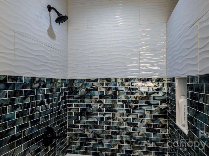 403 3rd Street, Conover, NC 28613.  MLS# CAR4251166, YatesRealty ID 10164. Bathroom 3