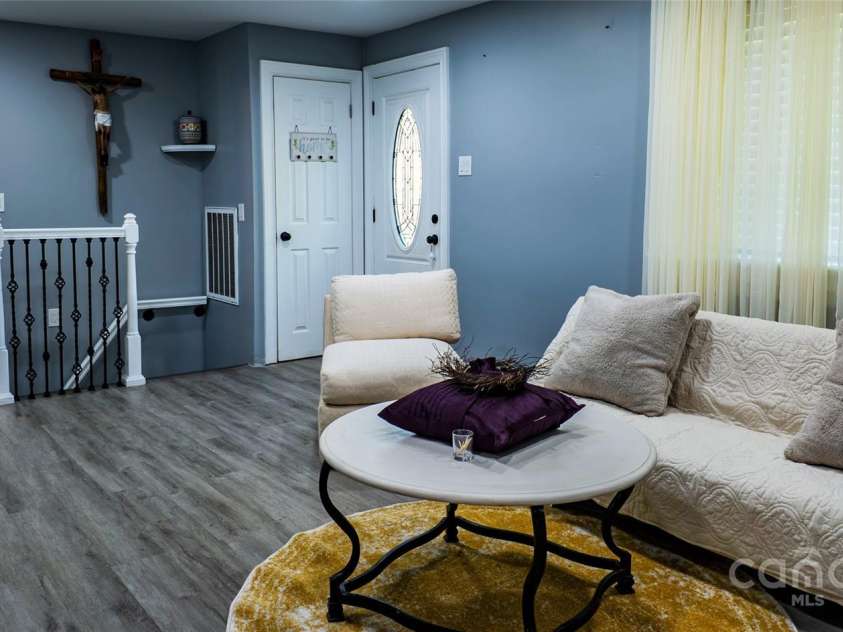 403 3rd Street, Conover, NC 28613.  MLS# CAR4251166, YatesRealty ID 10164. Living room