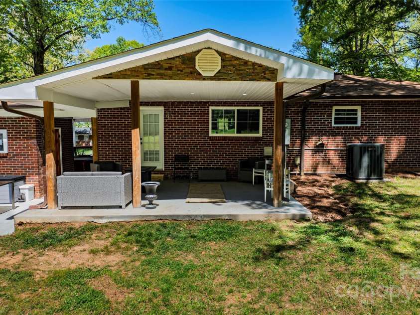 403 3rd Street, Conover, NC 28613.  MLS# CAR4251166, YatesRealty ID 10164. Patio