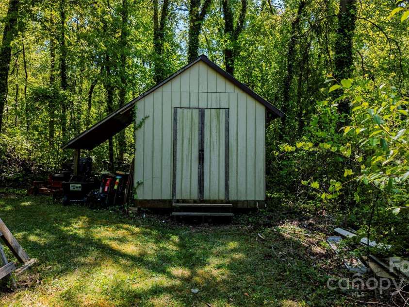 403 3rd Street, Conover, NC 28613.  MLS# CAR4251166, YatesRealty ID 10164. Yard