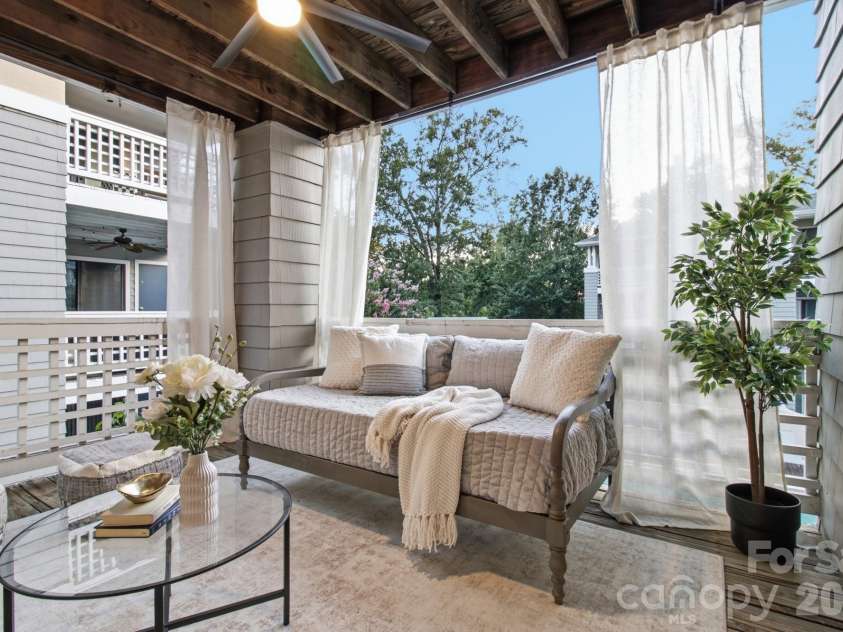 308 Queens Road, Charlotte, NC 28204.  MLS# CAR4414478, YatesRealty ID 10165. Balcony