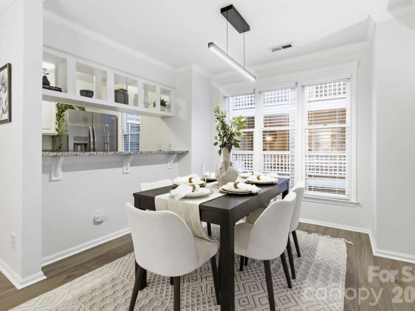308 Queens Road, Charlotte, NC 28204.  MLS# CAR4414478, YatesRealty ID 10165. Dining Area