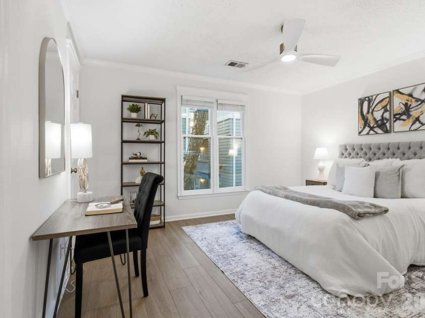 308 Queens Road, Charlotte, NC 28204.  MLS# CAR4414478, YatesRealty ID 10165. Primary Bedroom
