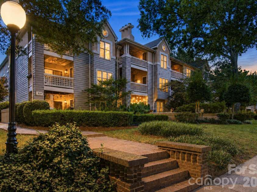 308 Queens Road, Charlotte, NC 28204.  MLS# CAR4414478, YatesRealty ID 10165. Welcome to Queens Station!