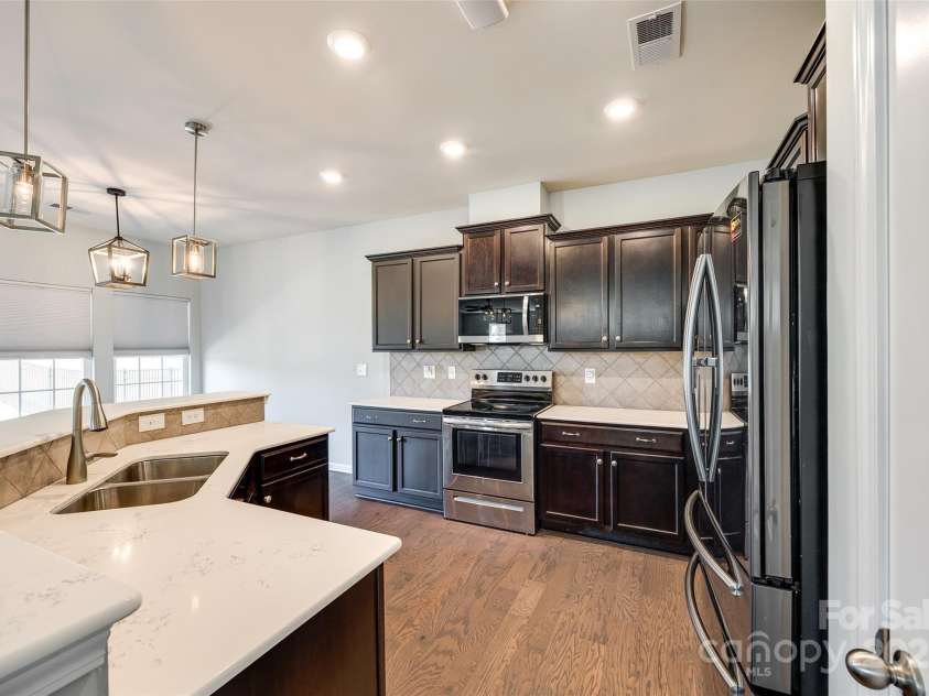 609 Kahana River Road, Fort Mill, SC 29715.  MLS# CAR4245422, YatesRealty ID 10165. 