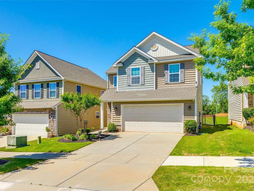 609 Kahana River Road, Fort Mill, SC 29715.  MLS# CAR4245422, YatesRealty ID 10165. 