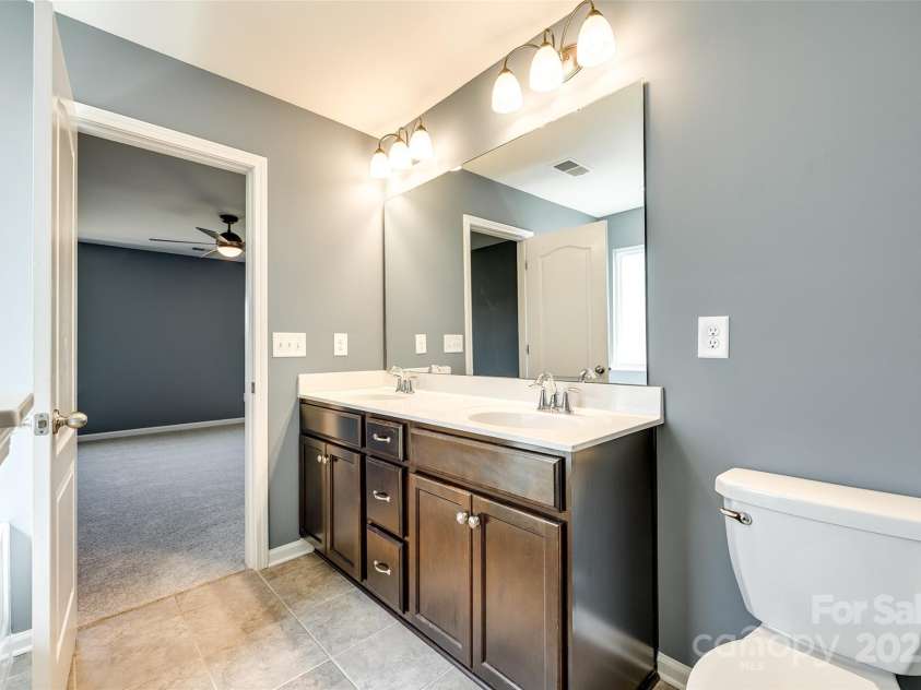 609 Kahana River Road, Fort Mill, SC 29715.  MLS# CAR4245422, YatesRealty ID 10165. 