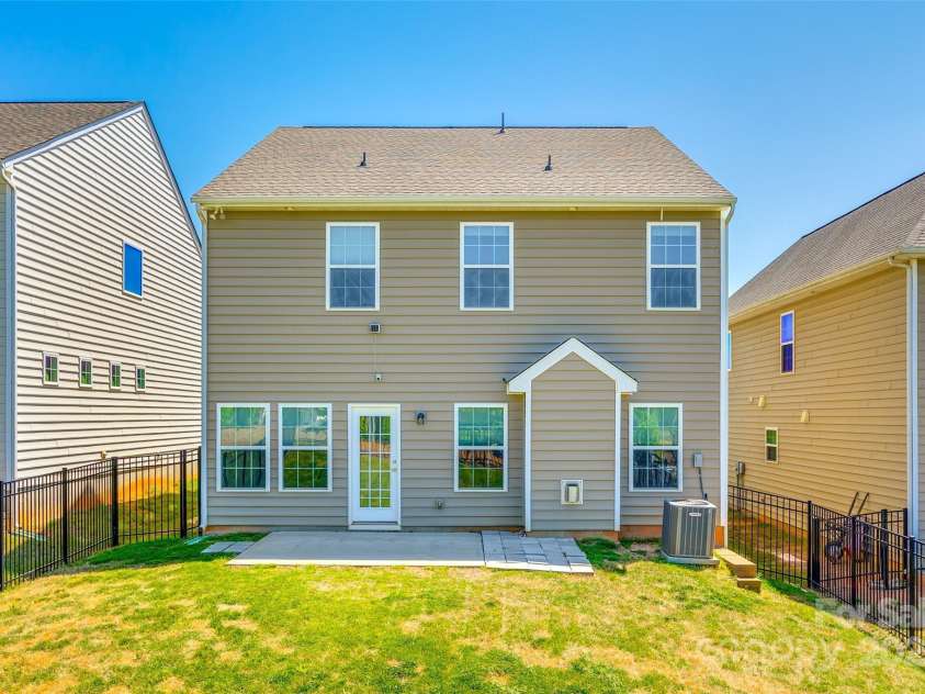 609 Kahana River Road, Fort Mill, SC 29715.  MLS# CAR4245422, YatesRealty ID 10165. 