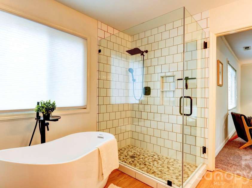19700 Coachmans Trace, Cornelius, NC 28031.  MLS# CAR4355496, YatesRealty ID 10166. 